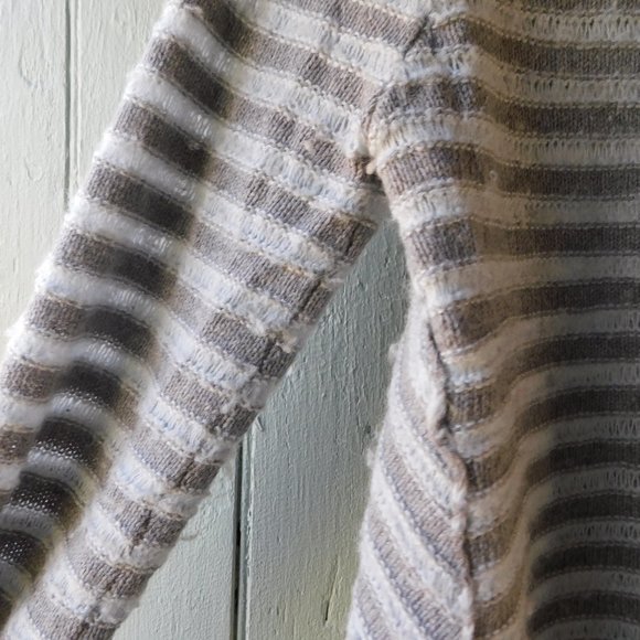 🦔🐾 Free People Vintage Cozy Sweater 🌳🍃 - Picture 13 of 14